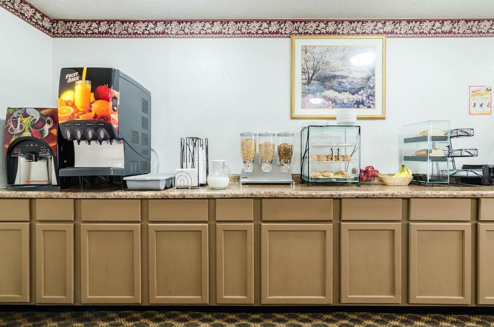 Econo Lodge Λέξινγκτον Εξωτερικό φωτογραφία