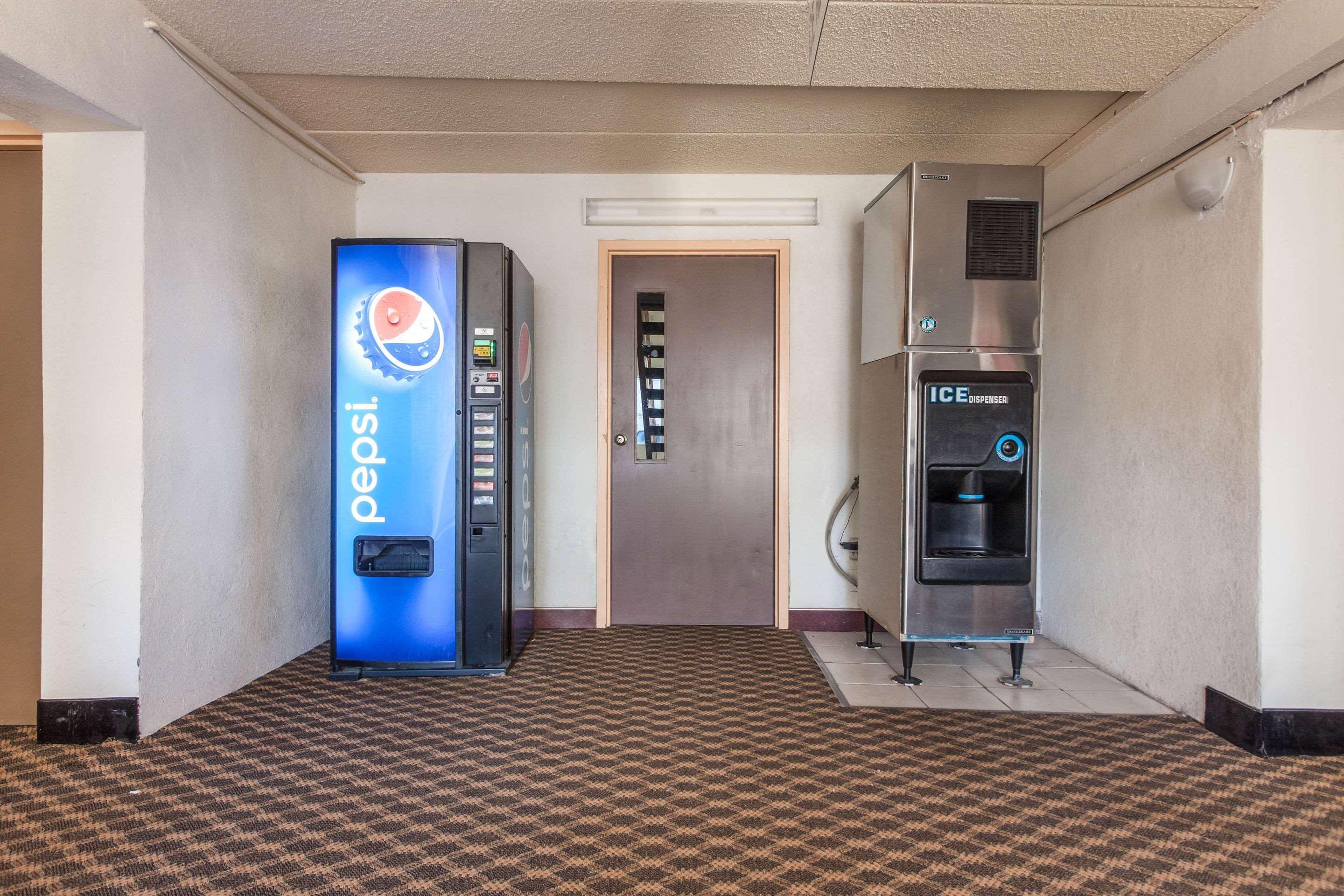 Econo Lodge Λέξινγκτον Εξωτερικό φωτογραφία